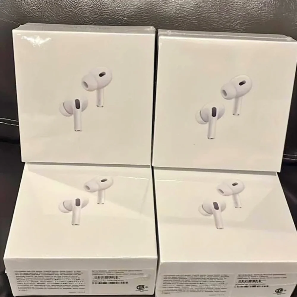 Apple AirPods Pro - Sleek White Design